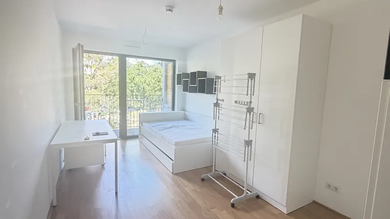 Möbliertes Studio in der Nähe von Ostkreuz zu vermieten — photo 1